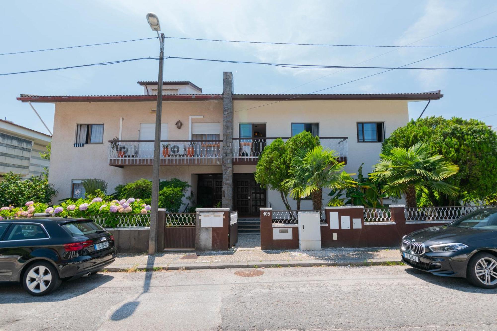 7Min To Uni Se-Velha - Ac - Work Desk - 300Mbs Wifi Bed & Breakfast Coimbra Exterior photo